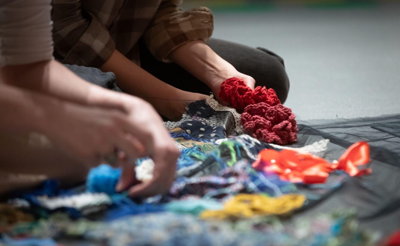 „Tkanina społeczna” | Warsztaty twórcze z&nbsp;Katarzyną Niziołek i&nbsp;Katarzyną Kidą